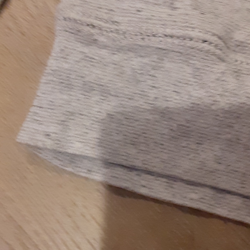 Sweater - Picture 6 of 6